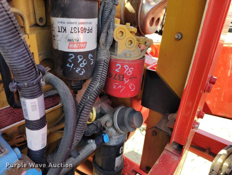 image for item EC8299 2018 Morbark Beever M12RX wood chipper