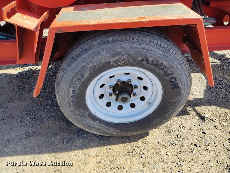 image for item EC8299 2018 Morbark Beever M12RX wood chipper