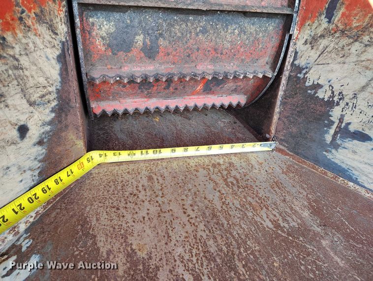 image for item EC8300 2020 Morbark Eeger Beever 1215 wood chipper