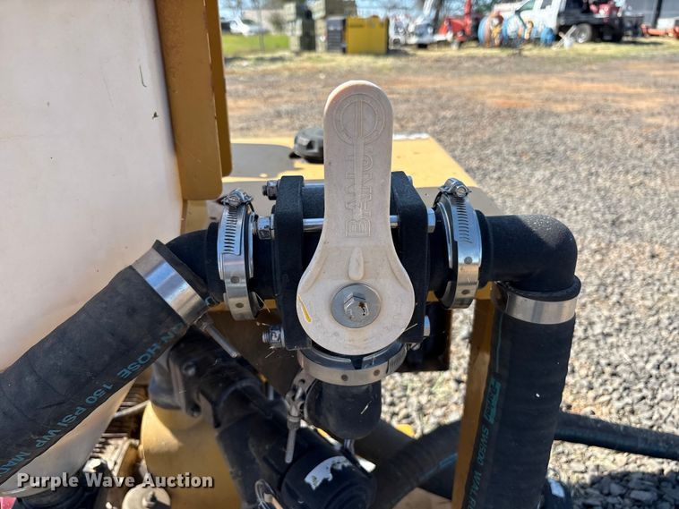 image for item EC8303 2016 Vermeer D23X30 directional boring unit