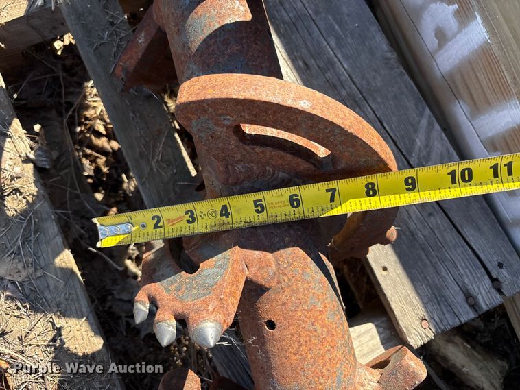 image for item EC8303 2016 Vermeer D23X30 directional boring unit