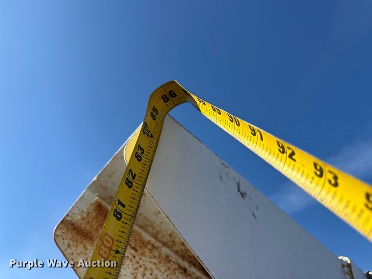 image for item EC8305 2016 Altec DSC6 wood chipper