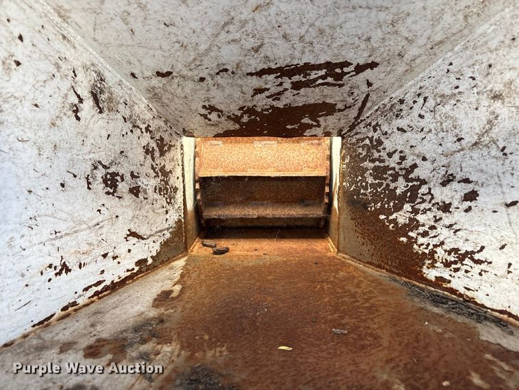 image for item EC8305 2016 Altec DSC6 wood chipper