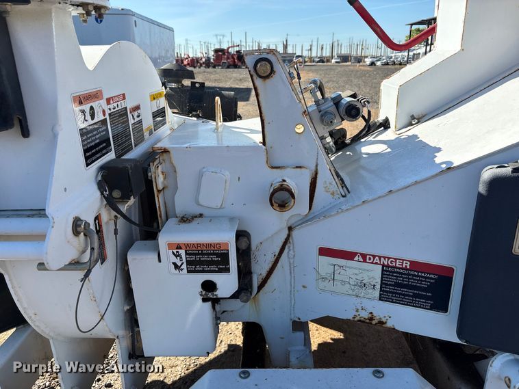 image for item EC8305 2016 Altec DSC6 wood chipper