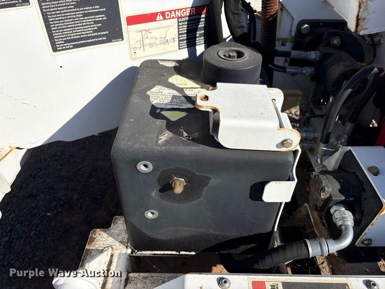 image for item EC8305 2016 Altec DSC6 wood chipper