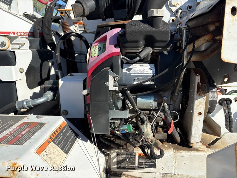 image for item EC8305 2016 Altec DSC6 wood chipper