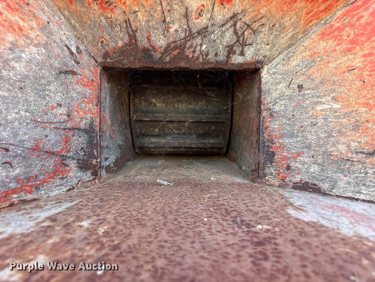 image for item EC8306 2018 MOBARK X7 wood chipper