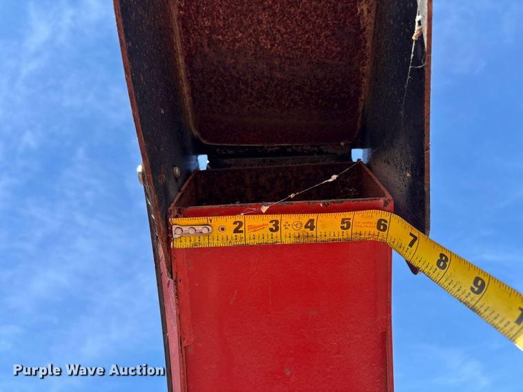 image for item EC8306 2018 MOBARK X7 wood chipper