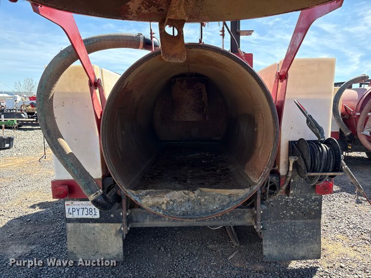 image for item EC8308 2017 Ring-O-Matic 850VH vacuum excavator