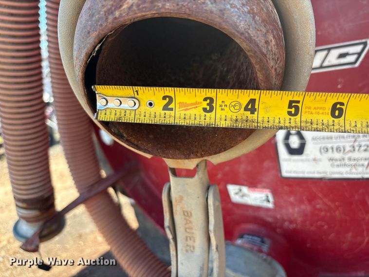 image for item EC8309 2017 Ring-O-Matic 850VH vacuum excavator