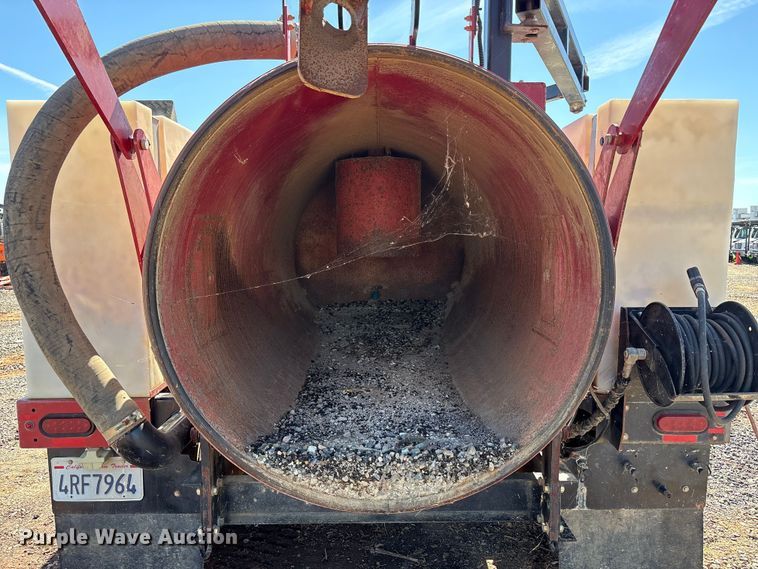 image for item EC8309 2017 Ring-O-Matic 850VH vacuum excavator