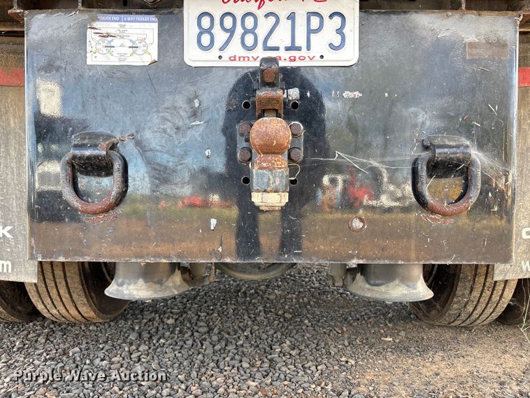 image for item EC8313 2013 Ford F650 chipper truck