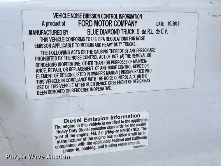 image for item EC8313 2013 Ford F650 chipper truck