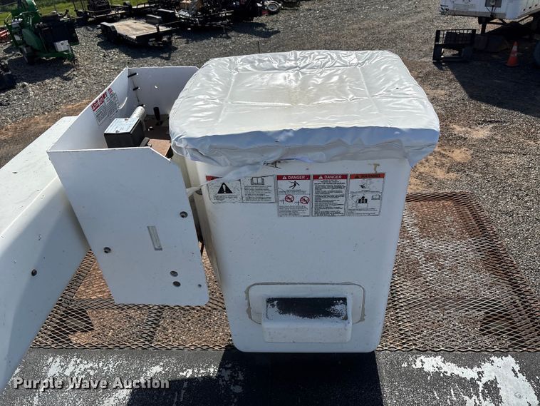 image for item EC8314 2018 Freightliner M2 forestry bucket truck