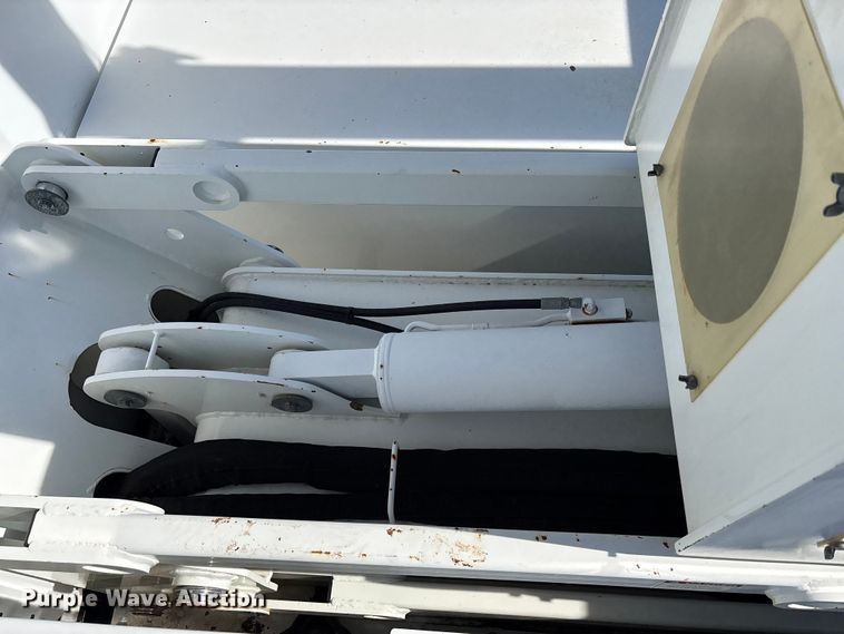 image for item EC8314 2018 Freightliner M2 forestry bucket truck