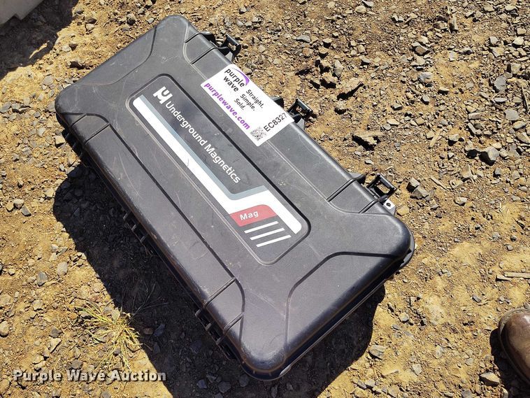 image for item EC8327 Underground Magnetics Mag 8 locator