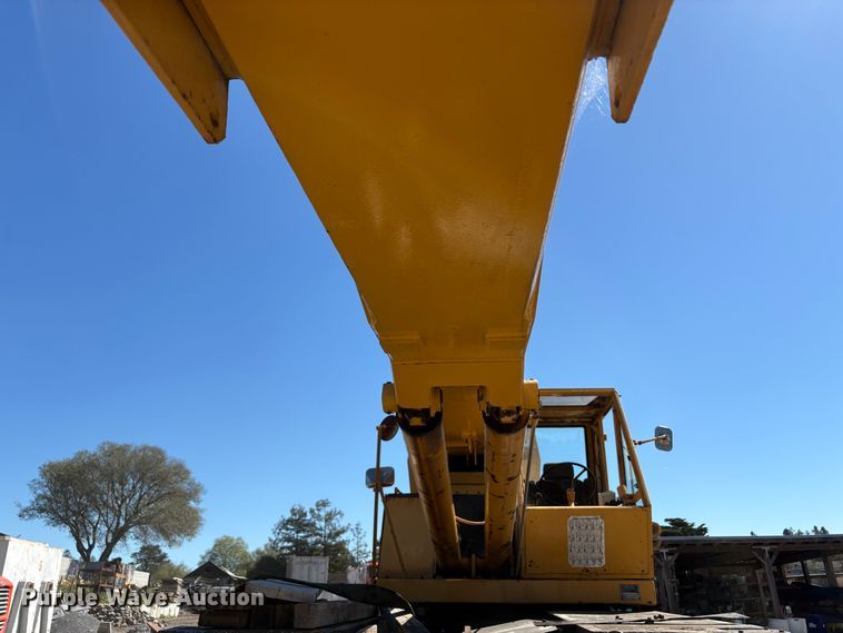 image for item EC8335 1977 Drott 1800 CC crane