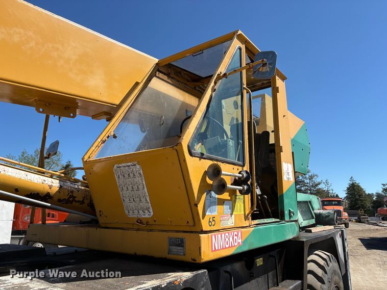 image for item EC8335 1977 Drott 1800 CC crane