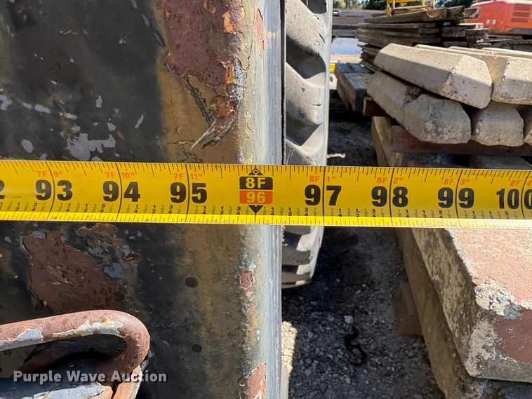 image for item EC8335 1977 Drott 1800 CC crane