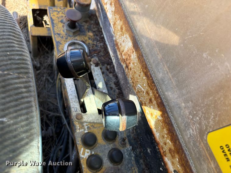 image for item EC8335 1977 Drott 1800 CC crane