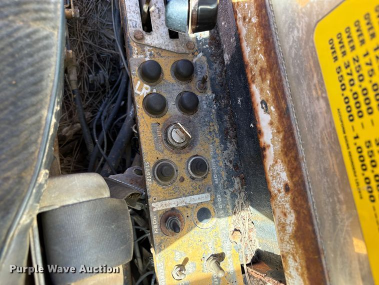 image for item EC8335 1977 Drott 1800 CC crane