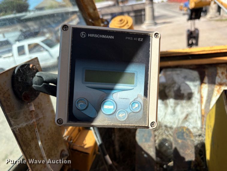 image for item EC8335 1977 Drott 1800 CC crane