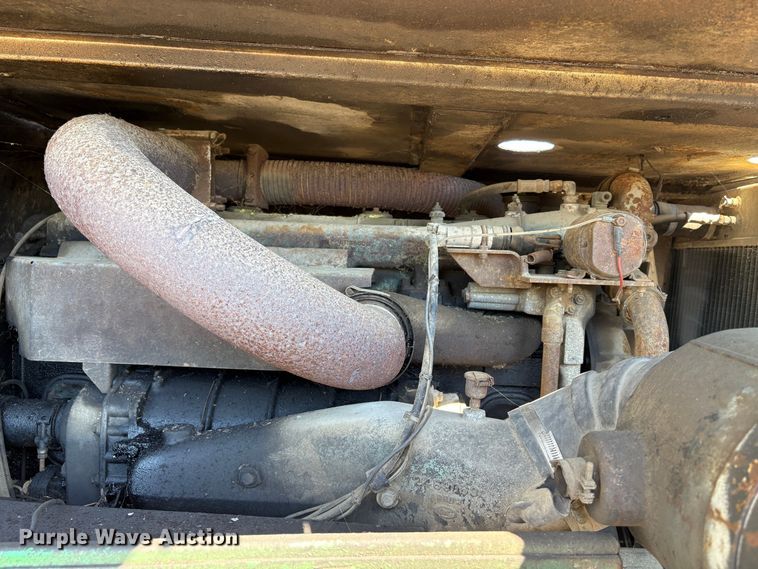 image for item EC8335 1977 Drott 1800 CC crane