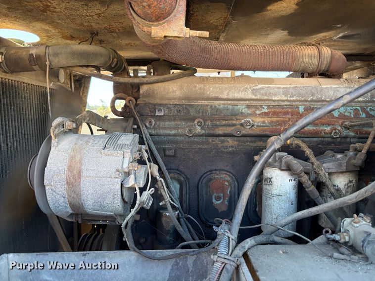 image for item EC8335 1977 Drott 1800 CC crane