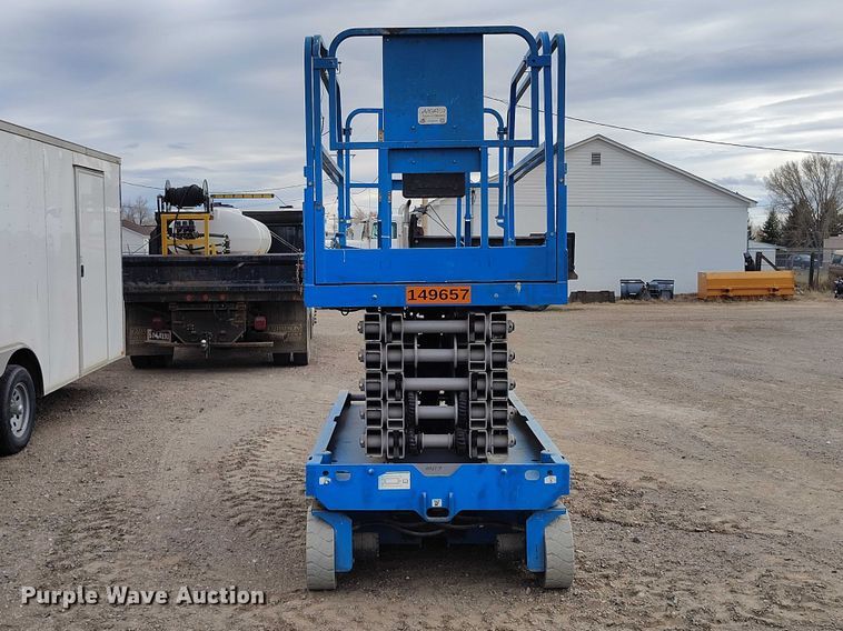 image for item EC8970 Genie GS4047 scissor lift