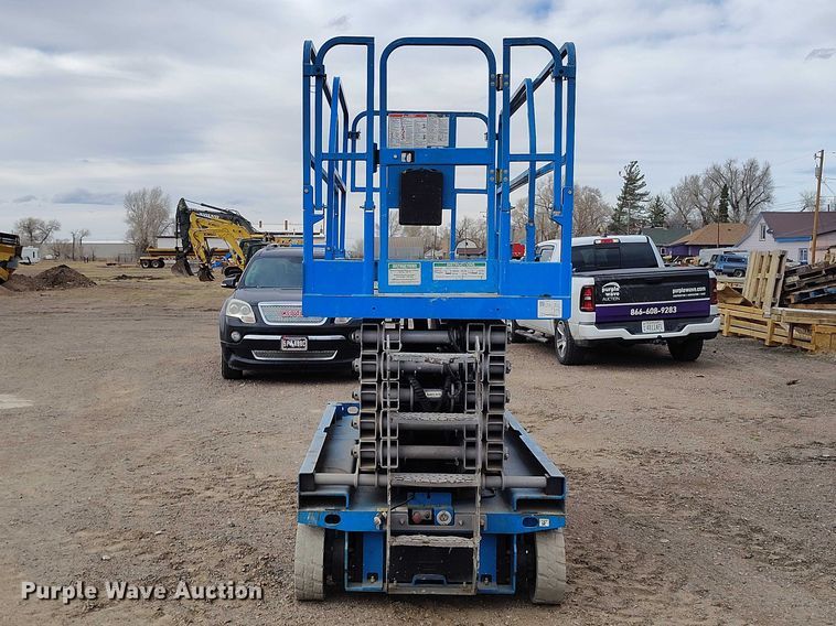 image for item EC8970 Genie GS4047 scissor lift