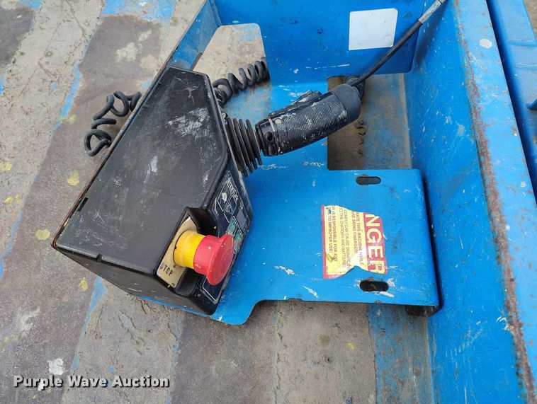 image for item EC8970 Genie GS4047 scissor lift