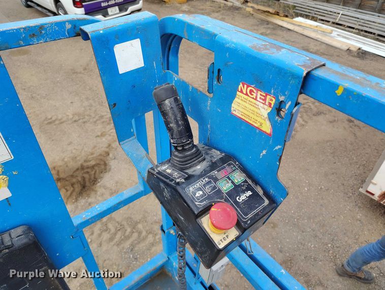 image for item EC8970 Genie GS4047 scissor lift