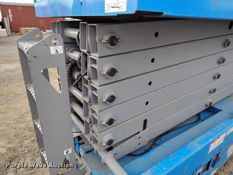 image for item EC8970 Genie GS4047 scissor lift