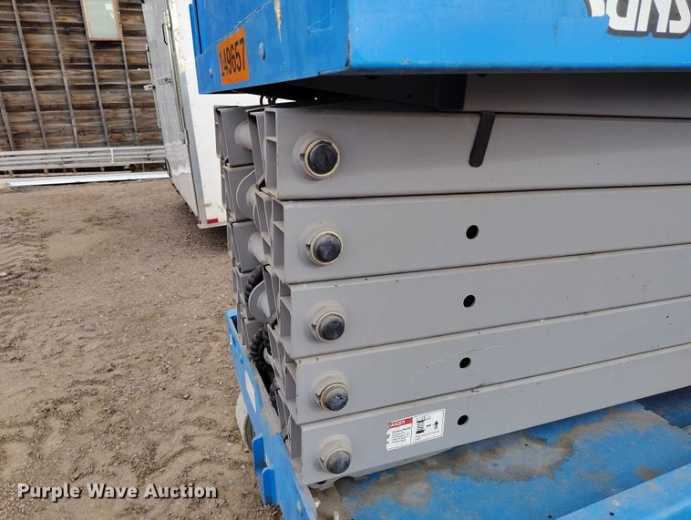image for item EC8970 Genie GS4047 scissor lift