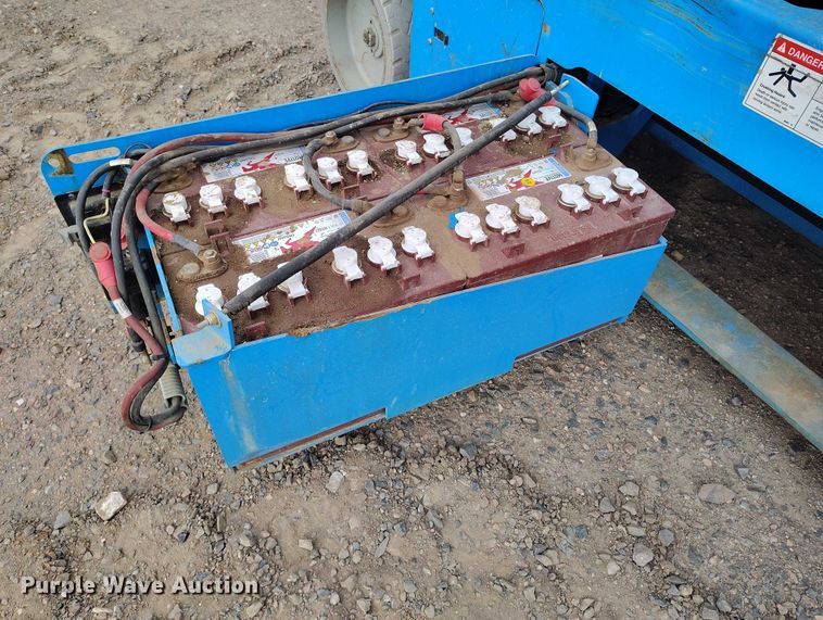 image for item EC8970 Genie GS4047 scissor lift