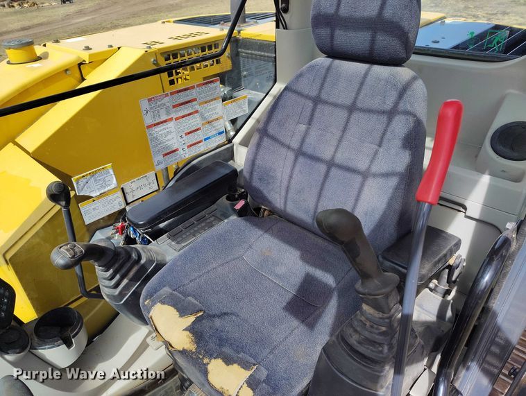 image for item EC8971 Kobelco SKS85CS-3E mini excavator