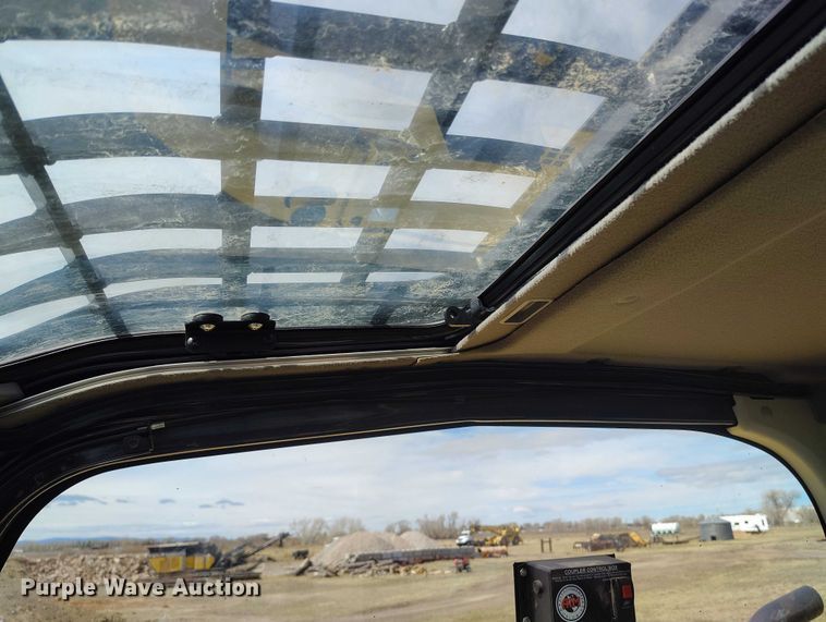 image for item EC8971 Kobelco SKS85CS-3E mini excavator