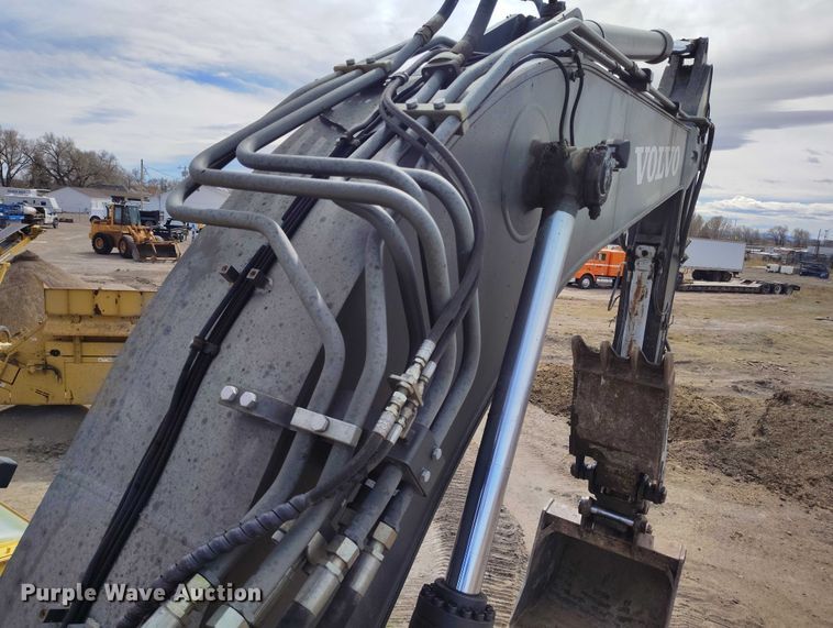 image for item EC8972 2013 Volvo ECR305CL excavator