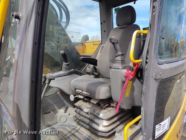 image for item EC8972 2013 Volvo ECR305CL excavator