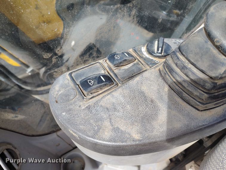 image for item EC8972 2013 Volvo ECR305CL excavator