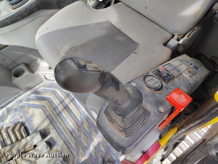 image for item EC8972 2013 Volvo ECR305CL excavator