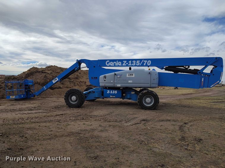 image for item EC8973 2006 Genie Z-135 boom lift