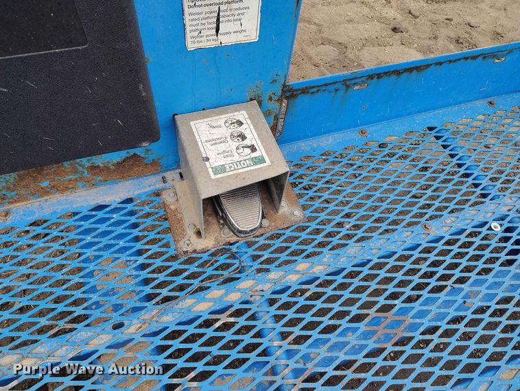 image for item EC8973 2006 Genie Z-135 boom lift