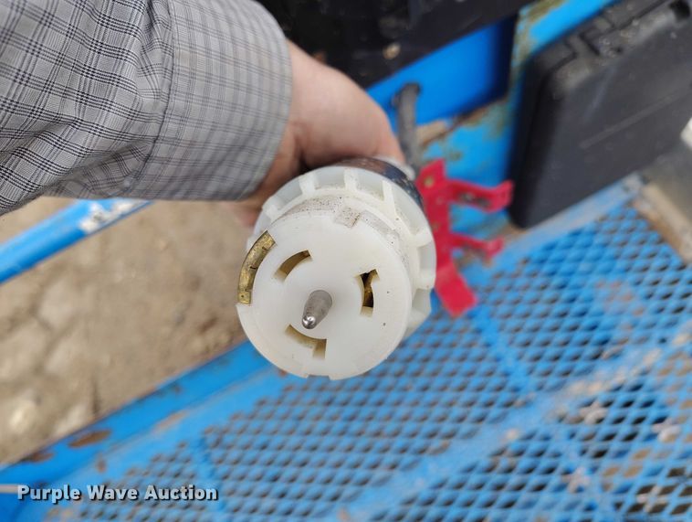 image for item EC8973 2006 Genie Z-135 boom lift