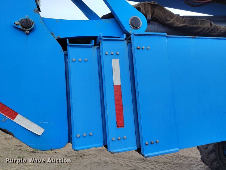 image for item EC8973 2006 Genie Z-135 boom lift