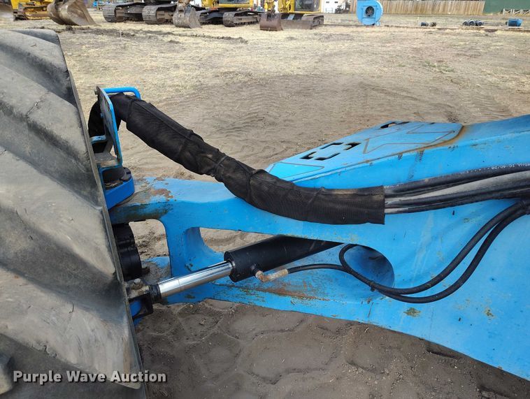 image for item EC8973 2006 Genie Z-135 boom lift