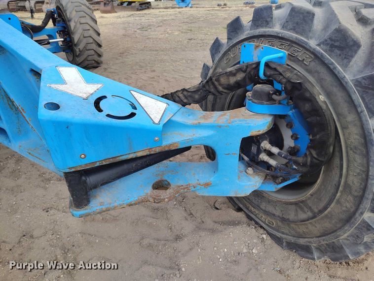 image for item EC8973 2006 Genie Z-135 boom lift