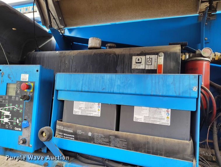 image for item EC8973 2006 Genie Z-135 boom lift