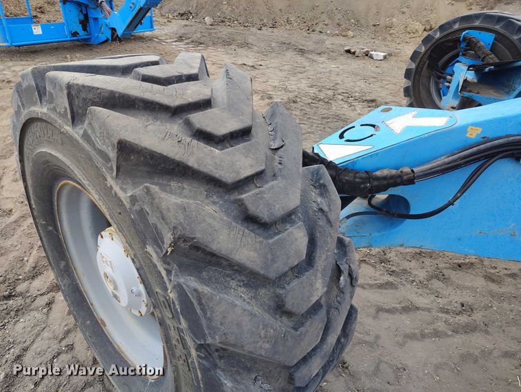 image for item EC8973 2006 Genie Z-135 boom lift