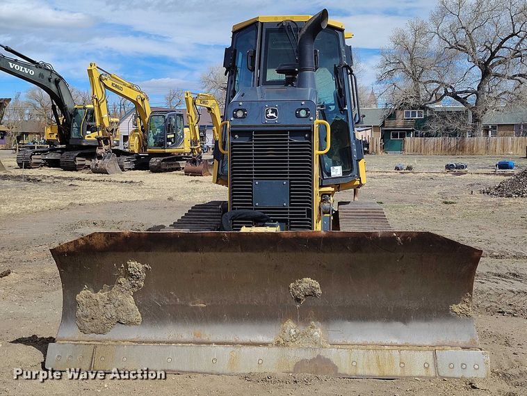 image for item EC8974 2016 John Deere 550K XLT dozer